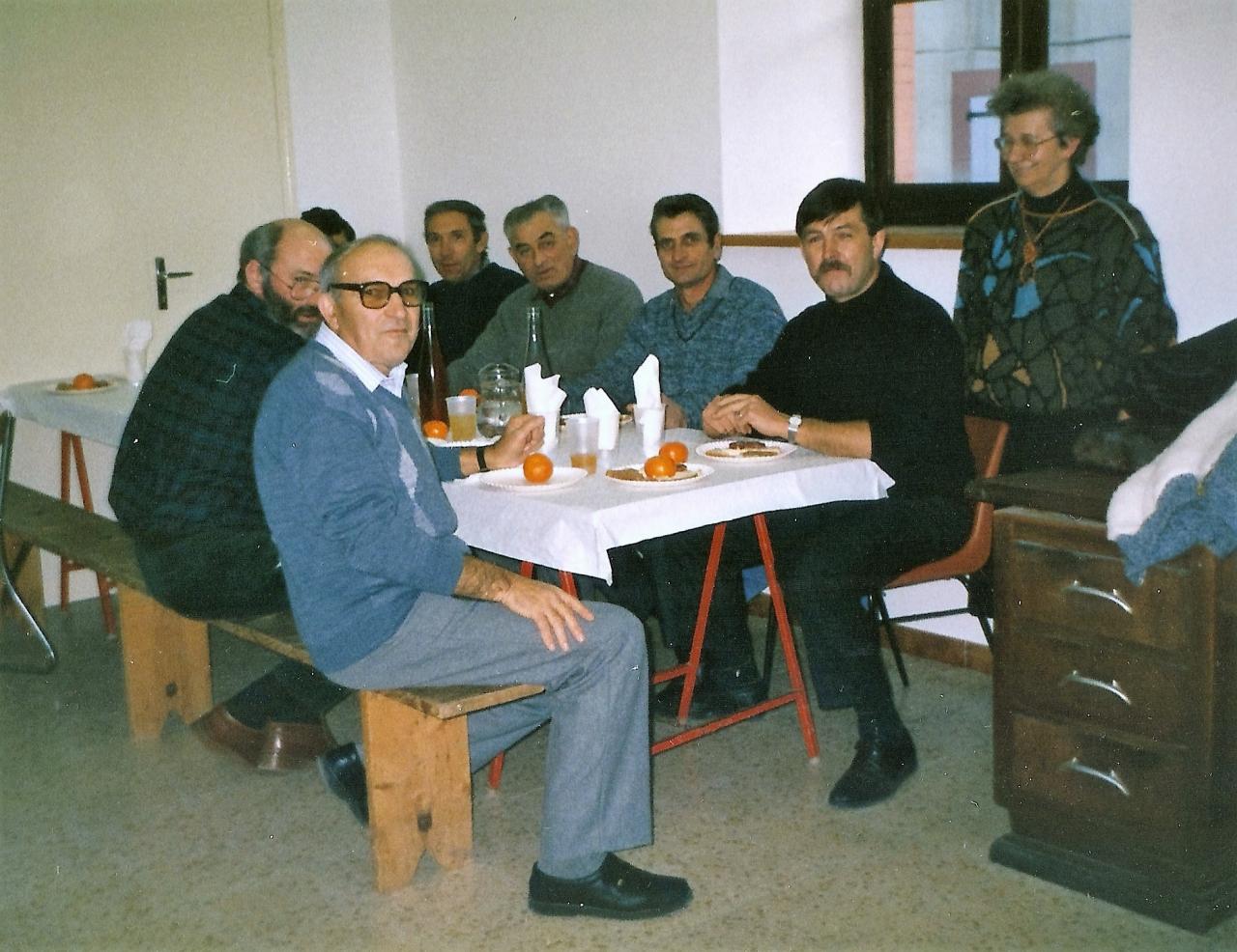 1987 (3)